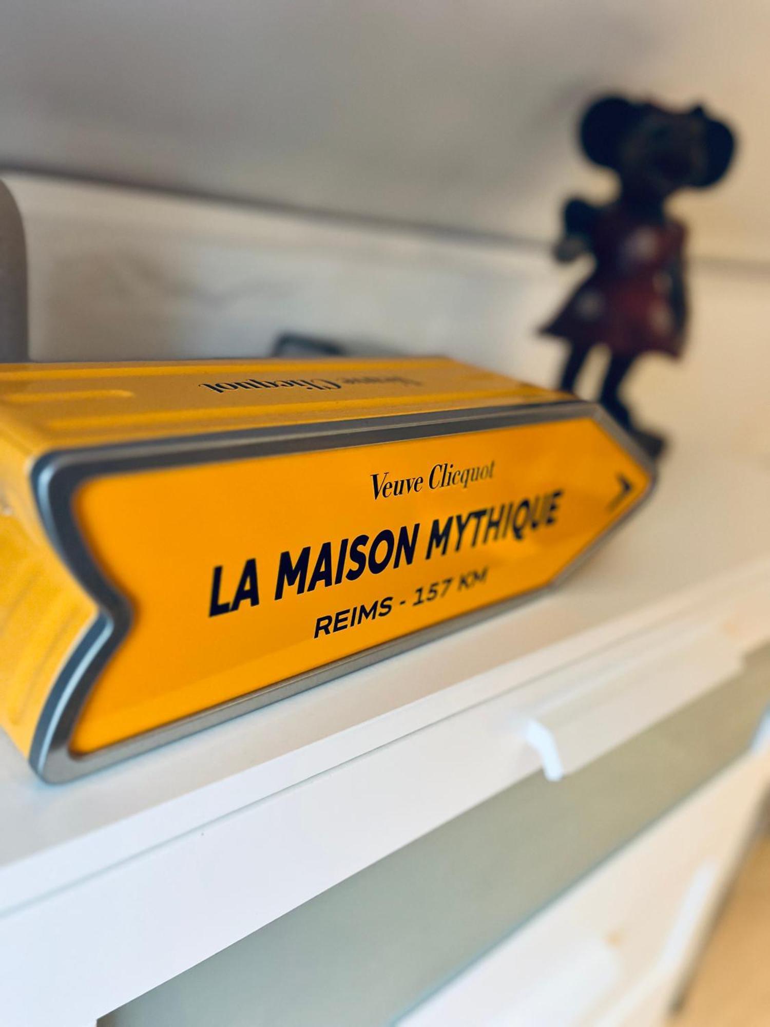 La Maison Mythique Andenne Exterior photo
